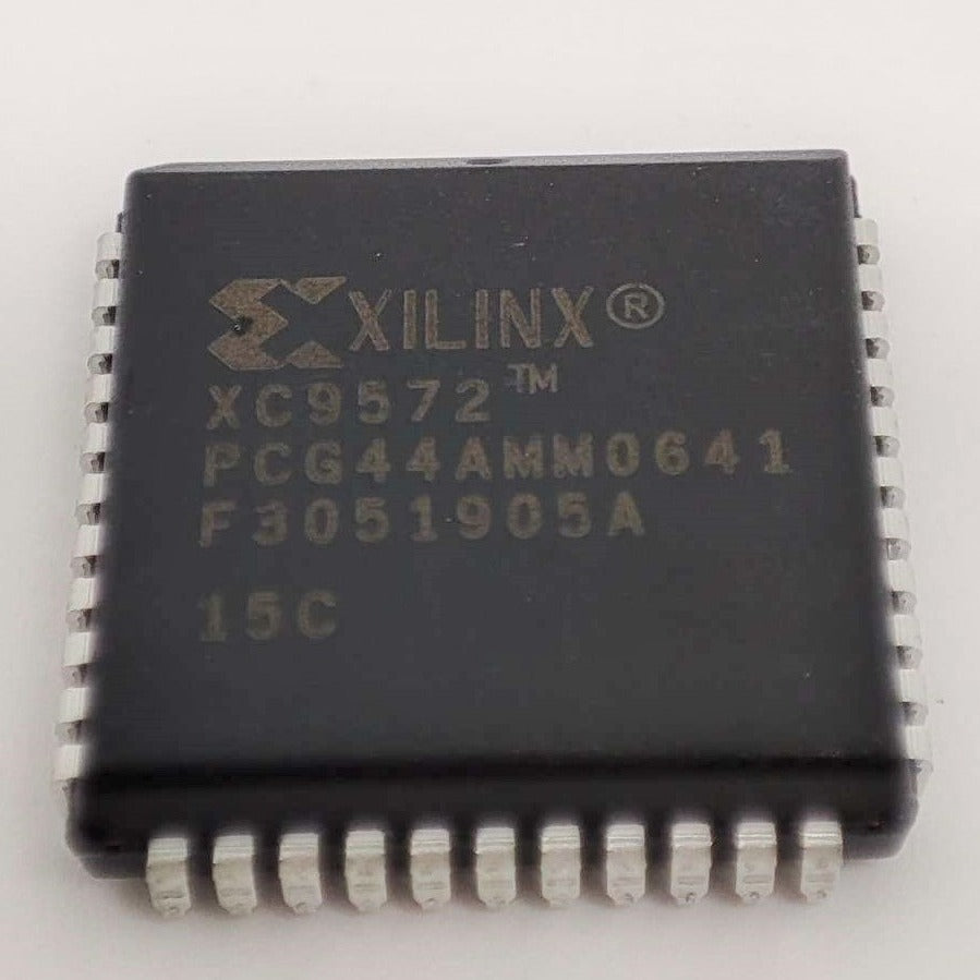 XC9572-15PCG44C