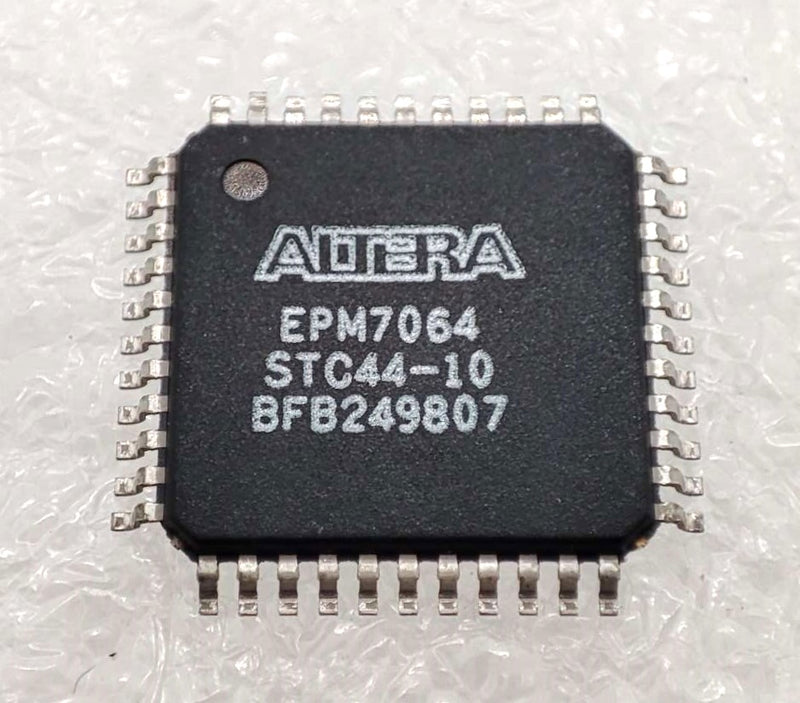EPM7064STC44-10N