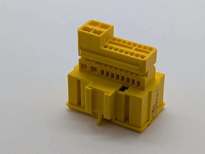1379913-1