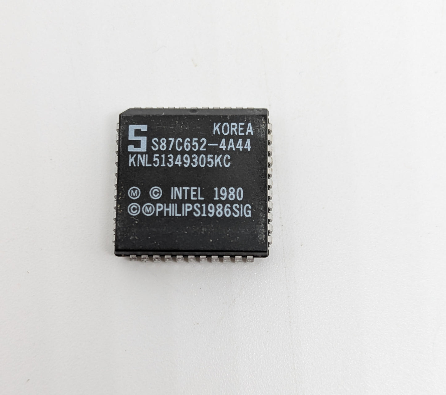 S87C652-4A44