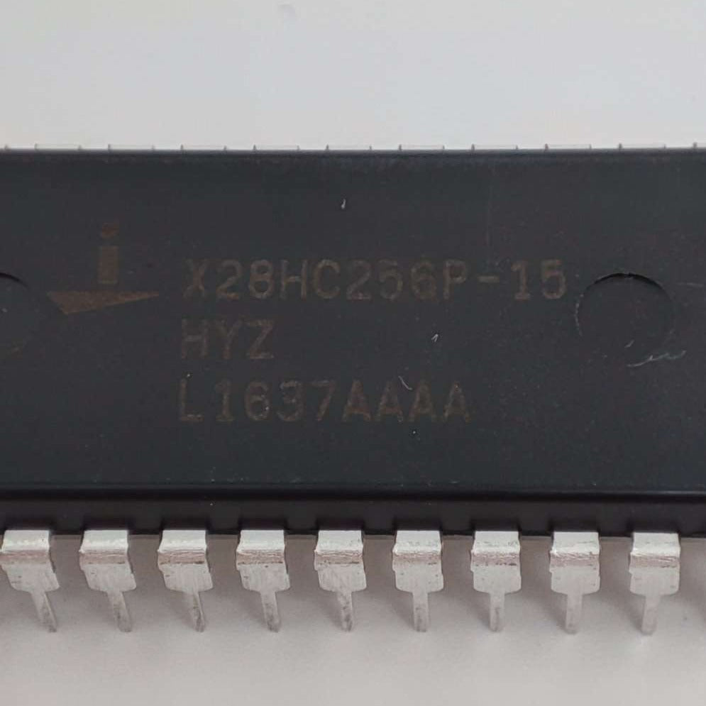 X28HC256PZ-15 EEPROM 32K INTEL